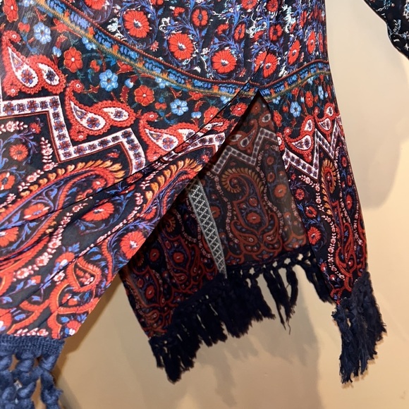 Xhilaration kimono size Large, boho style, split sides. Fringe navy blue - Picture 6 of 7